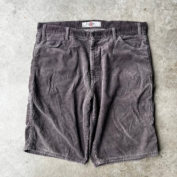 VINTAGE DICKIES CORDUROY BROWN SHORTS Y2K 00S LOOSE BAGGY MENS 38 STREETWEAR - Picture 1 of 6